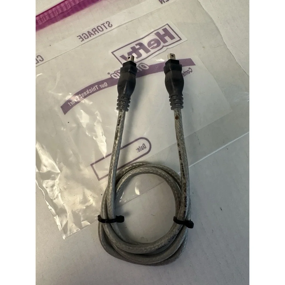 Belkin FireWire 400 Cable 4-Pin to 4-Pin IEEE 1394 i.LINK DV Silver Shielded